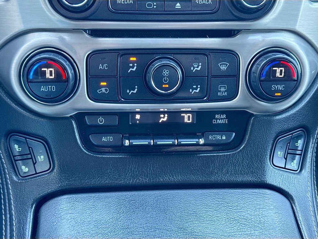 2020 GMC Yukon Denali - Photo 20