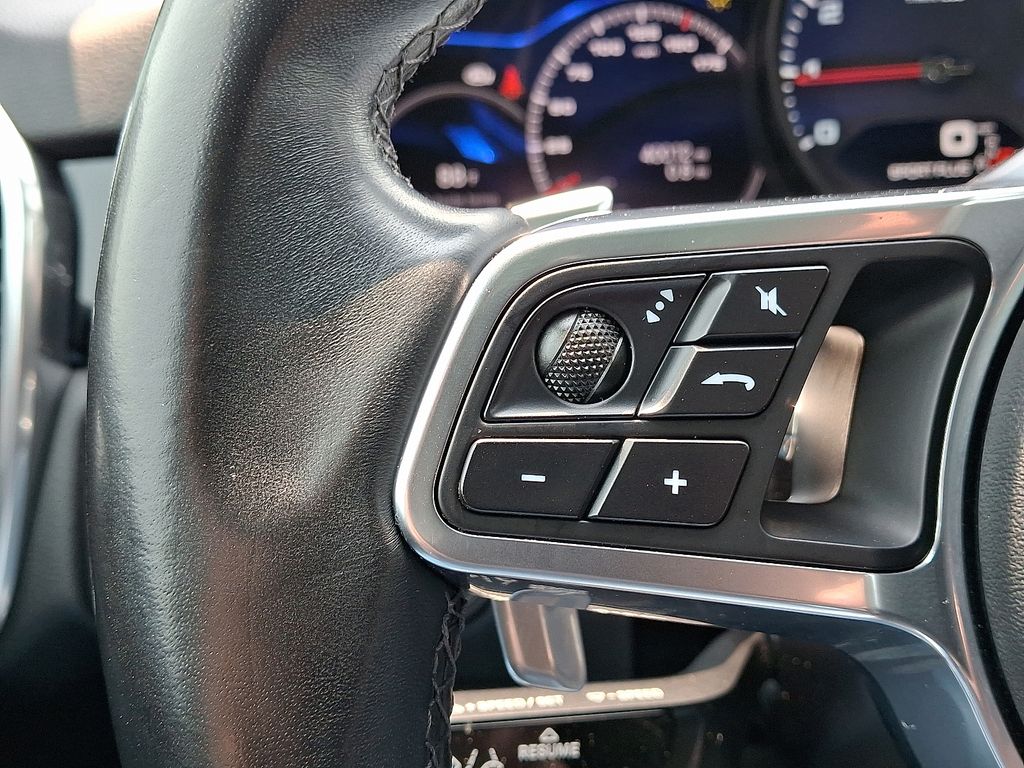2022 Porsche   24