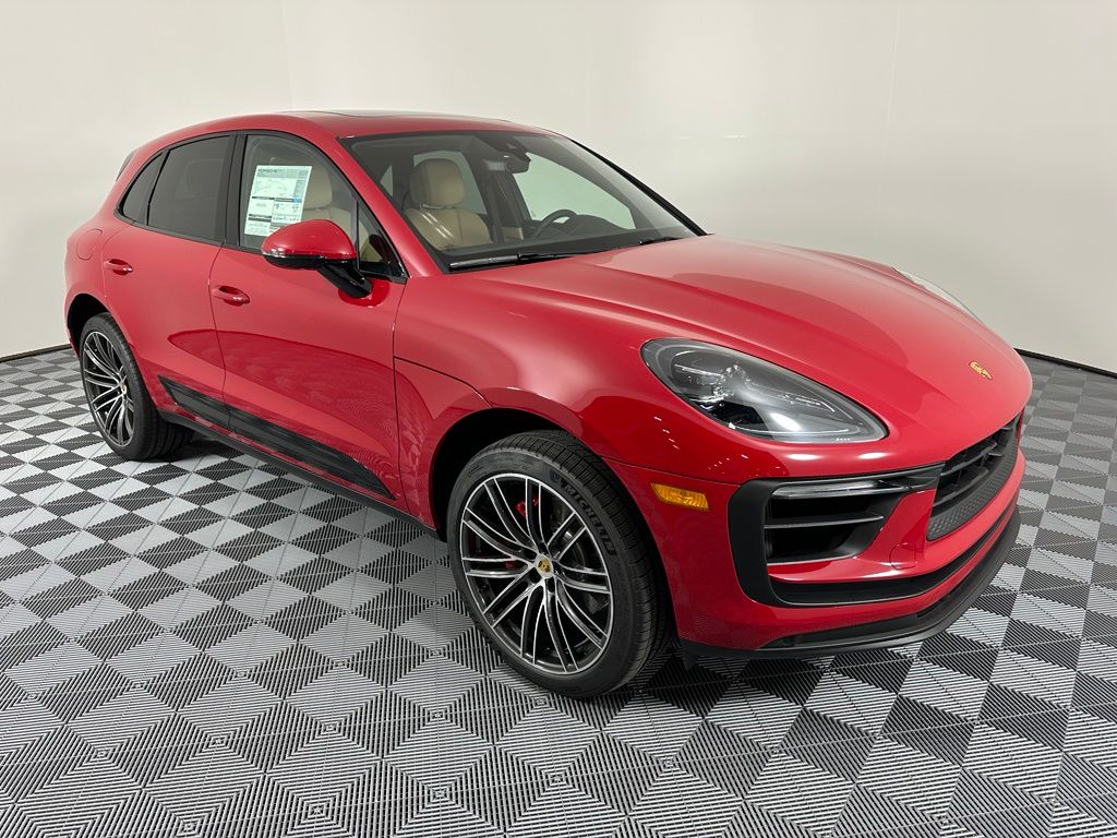 Thumbnail: 2026 Porsche Macan - 12