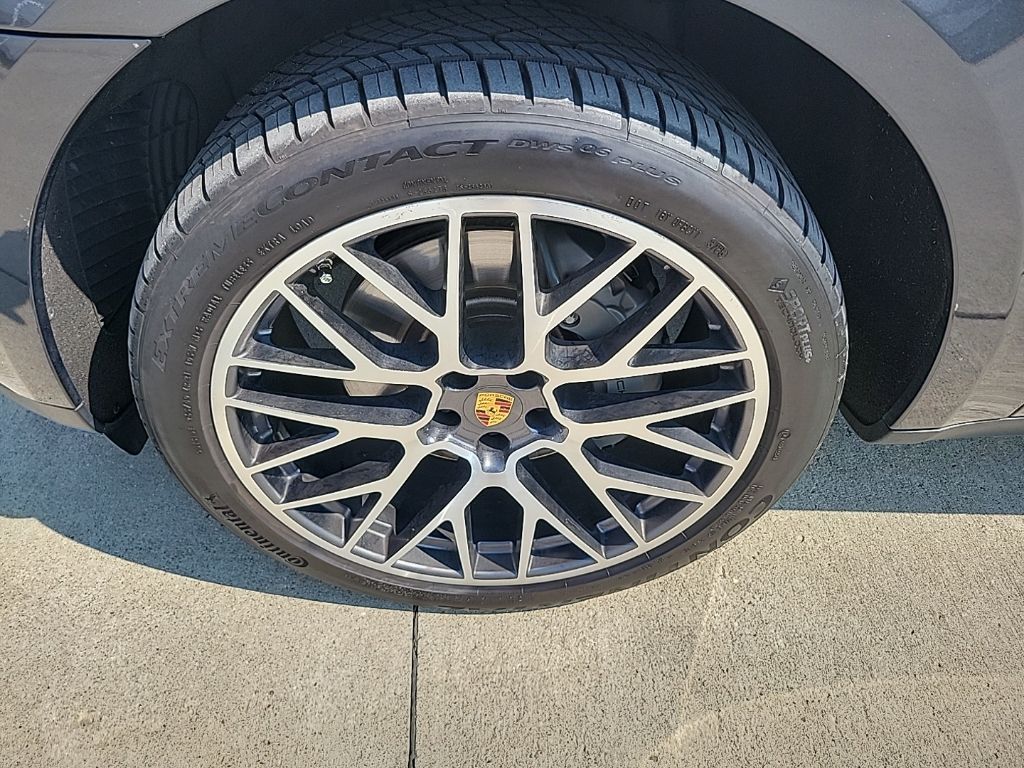 Used 2021 Porsche Macan SUV