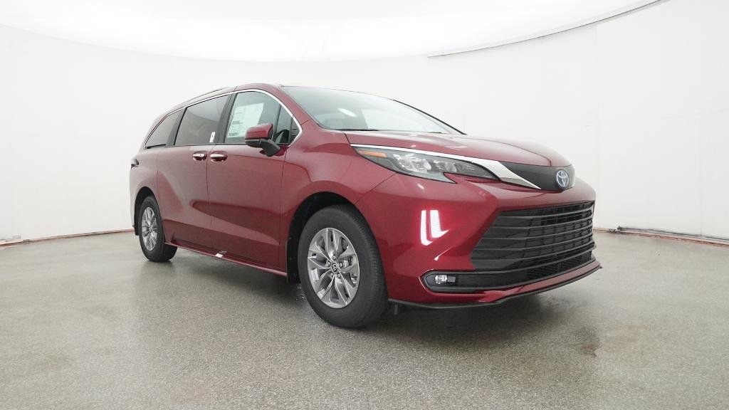 Thumbnail: 2025 Toyota Sienna - 11