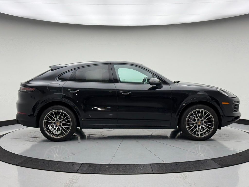 Thumbnail: 2023 Porsche  - 8