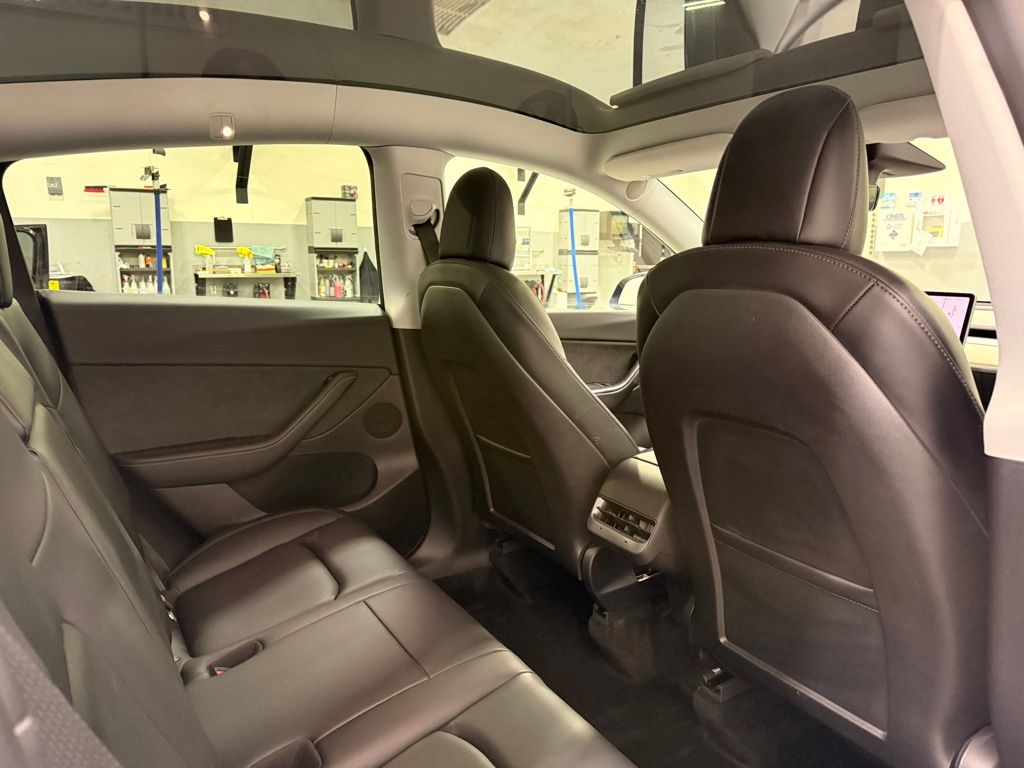 Thumbnail: 2022 Tesla Model Y - 23