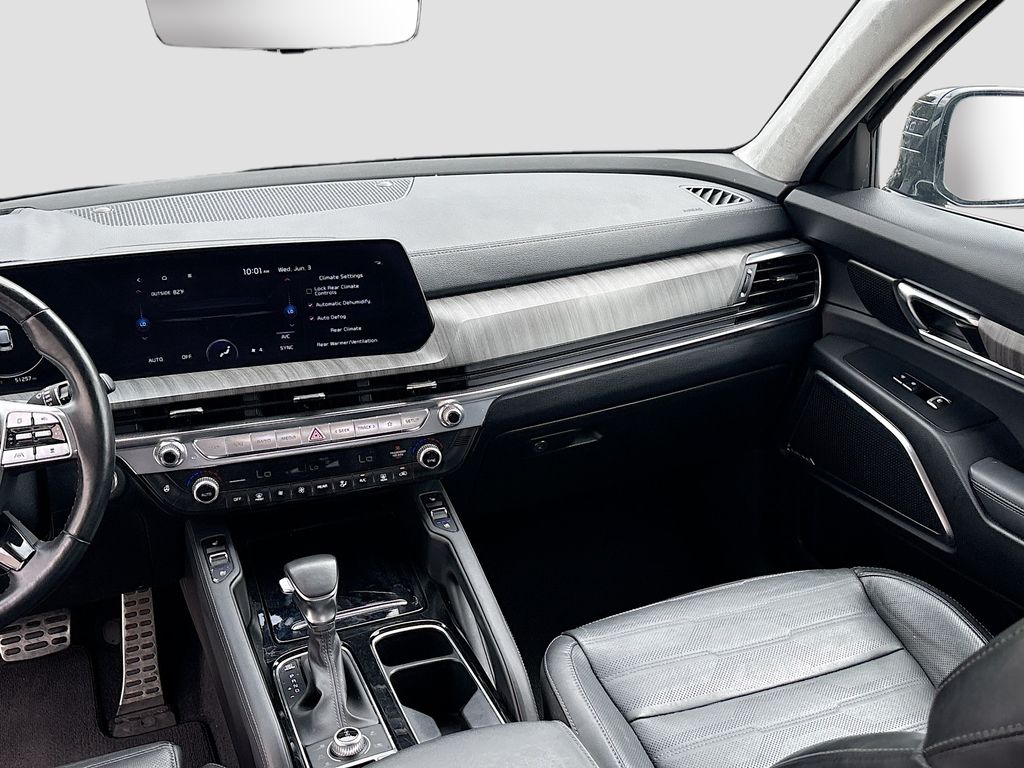 Used 2023 Black Kia SX-Prestige image 25