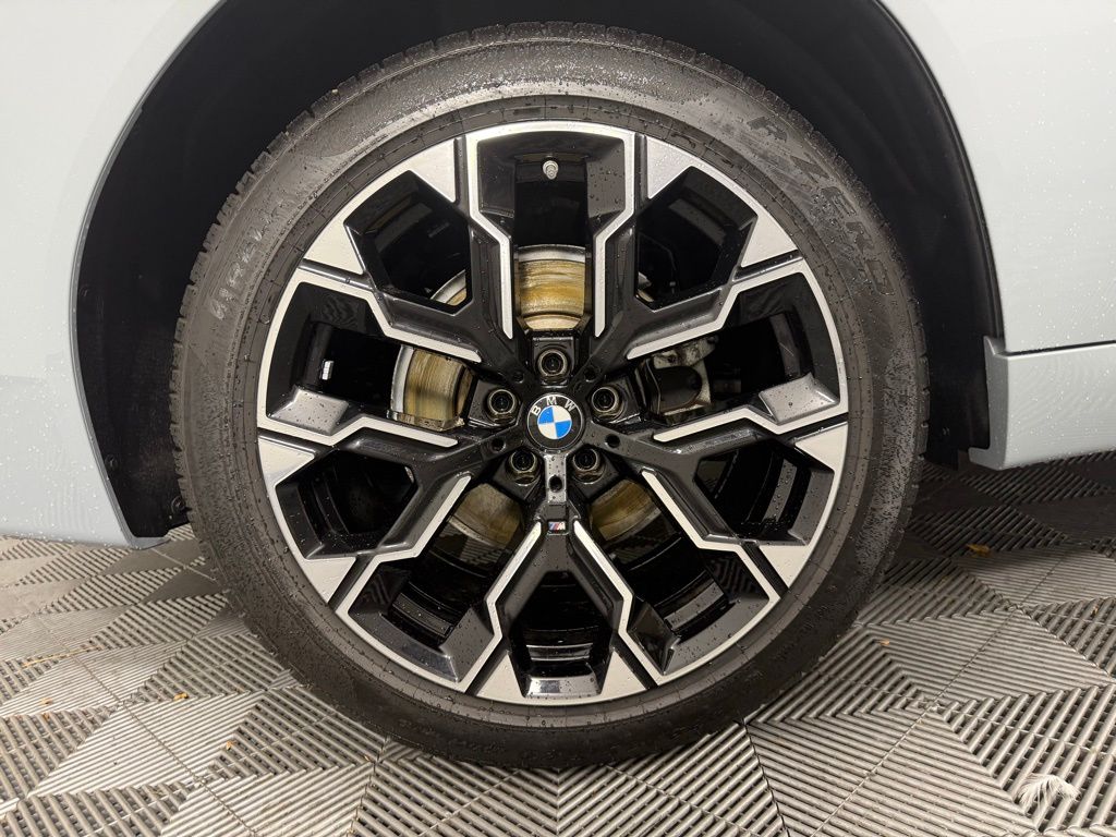 Thumbnail: 2025 BMW X3 - 11