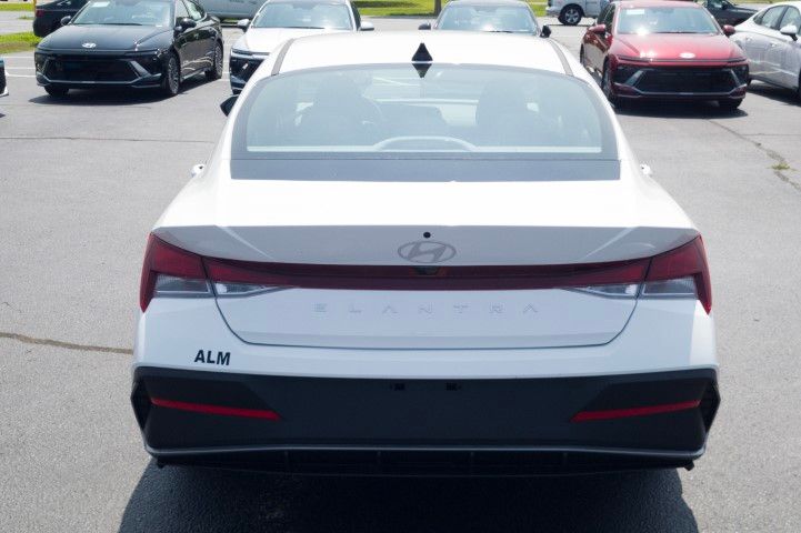 New 2026 White Hyundai SE image 6