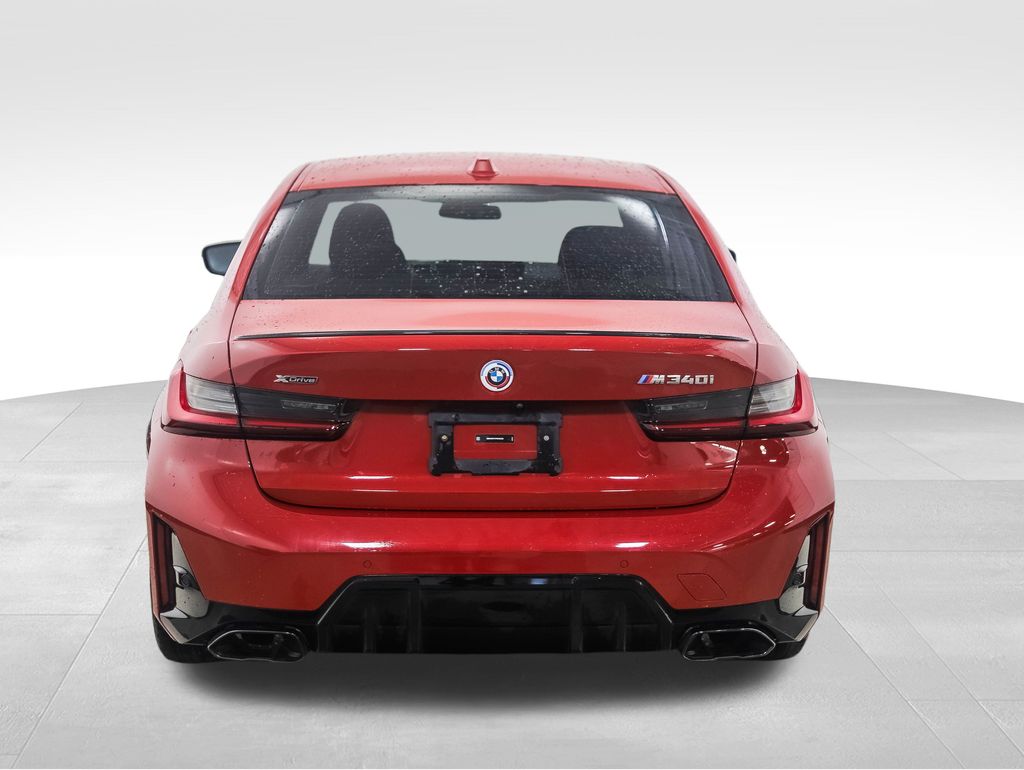 Thumbnail: 2023 BMW 3 Series - 4