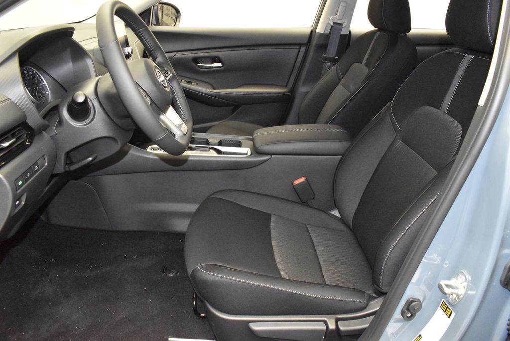 Thumbnail: 2025 Nissan Sentra - 12