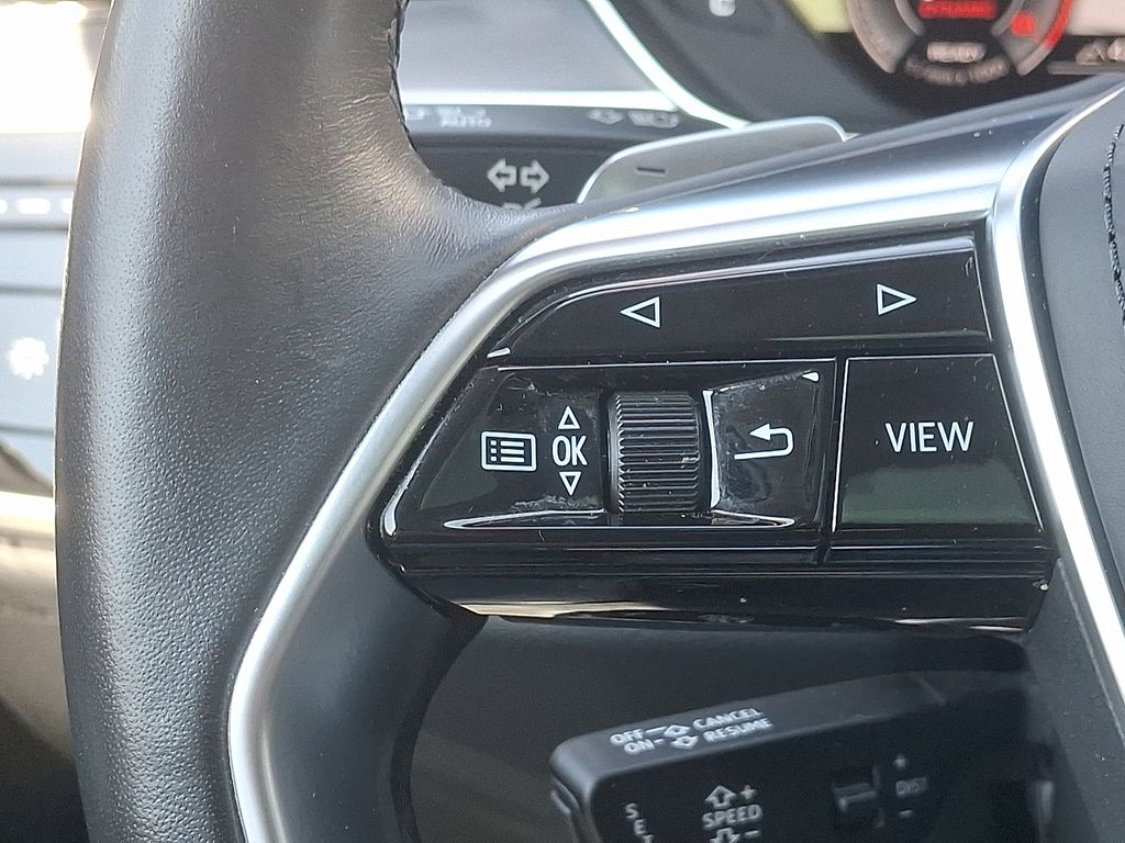 2022 Audi A8 L 22