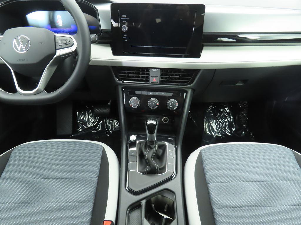 Thumbnail: 2025 Volkswagen Taos - 13