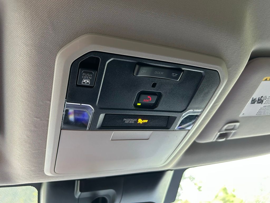 2023 Toyota Tundra SR 28