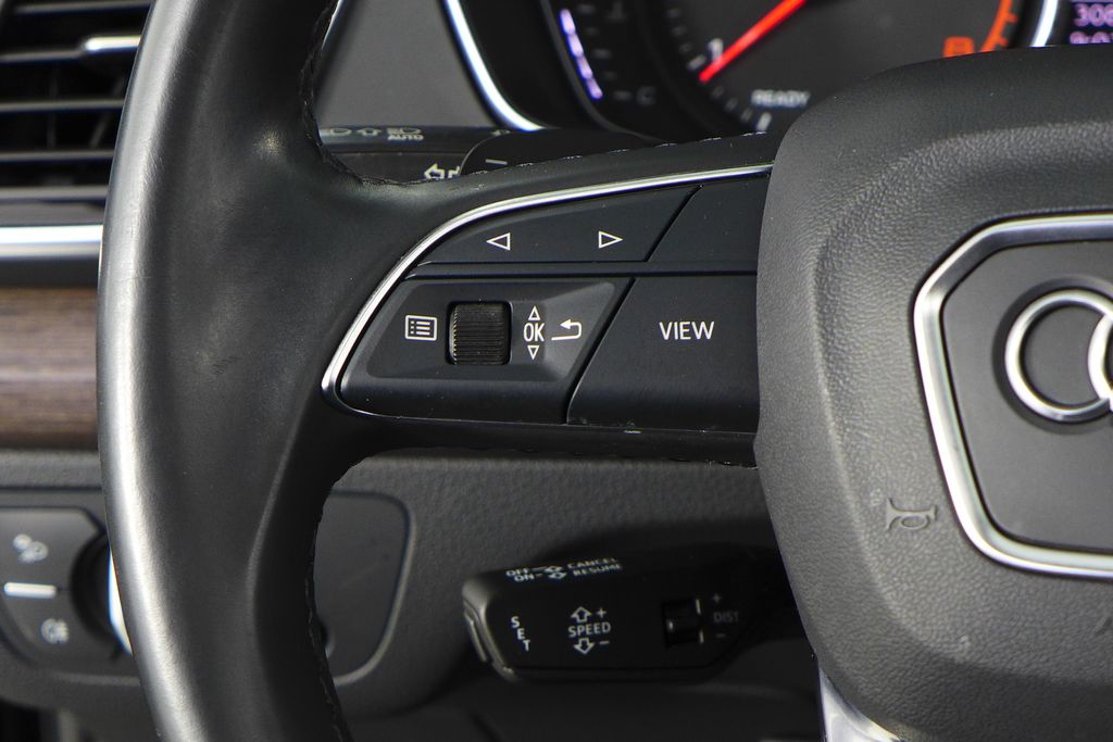 Thumbnail: 2023 Audi Q5 - 30