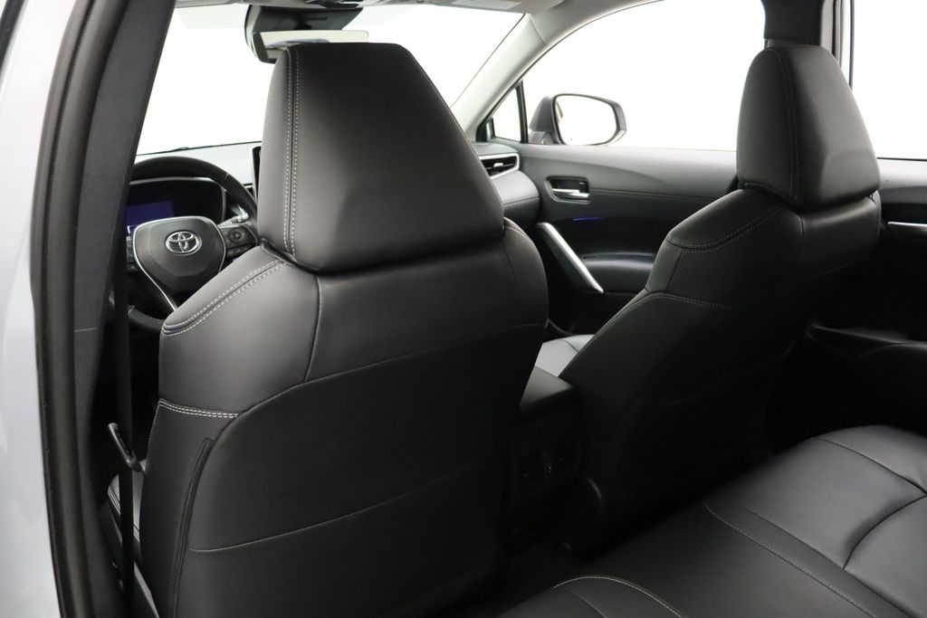 2024 Toyota Corolla Cross XLE 20
