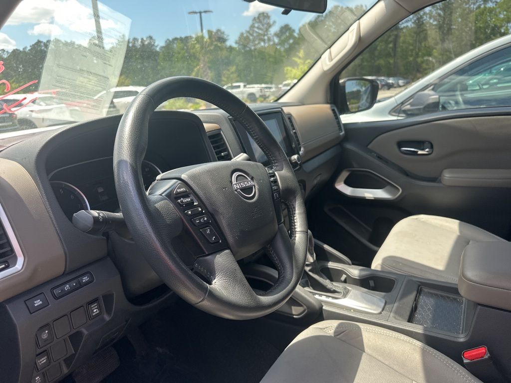 2022 Glacier White Nissan Frontier SV RWD Truck