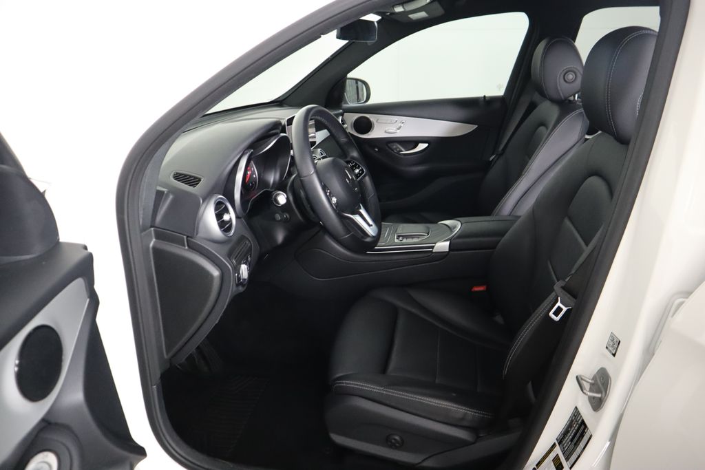 2021 Mercedes-Benz GLC 300 19