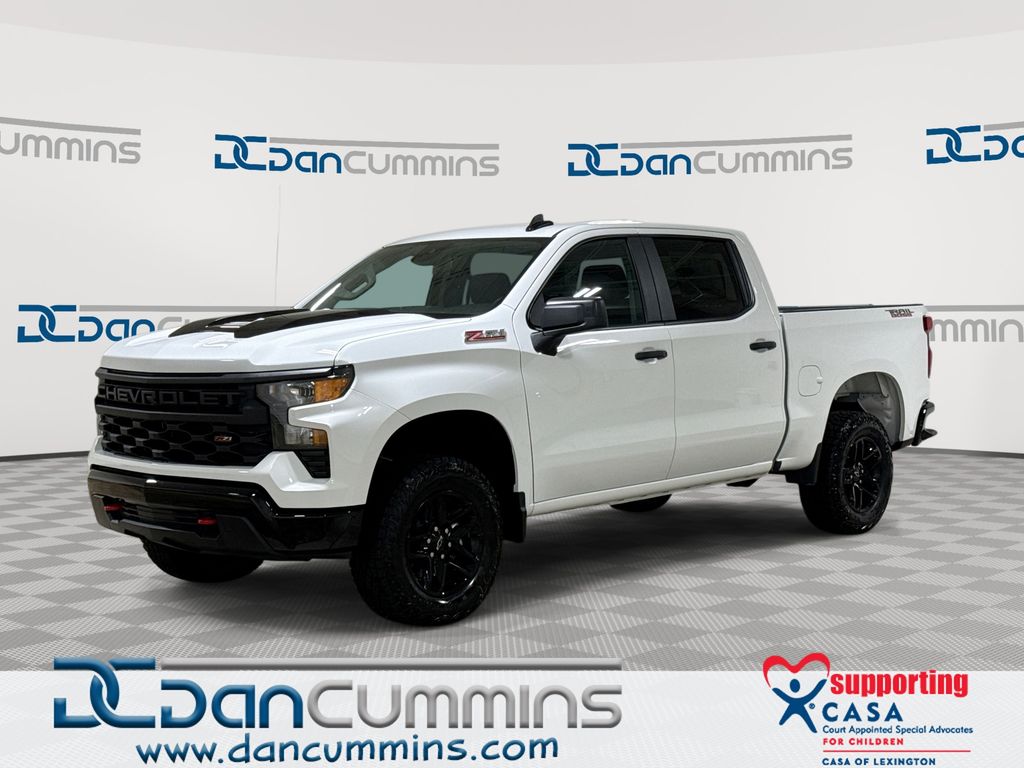 Summit White 2026 Chevrolet Silverado 1500 Custom Trail Boss Crew Cab 4WD Pickup Truck Four-Wheel Drive Automatic