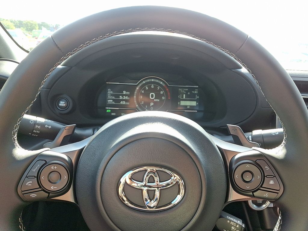 Thumbnail: 2025 Toyota GR86 - 18