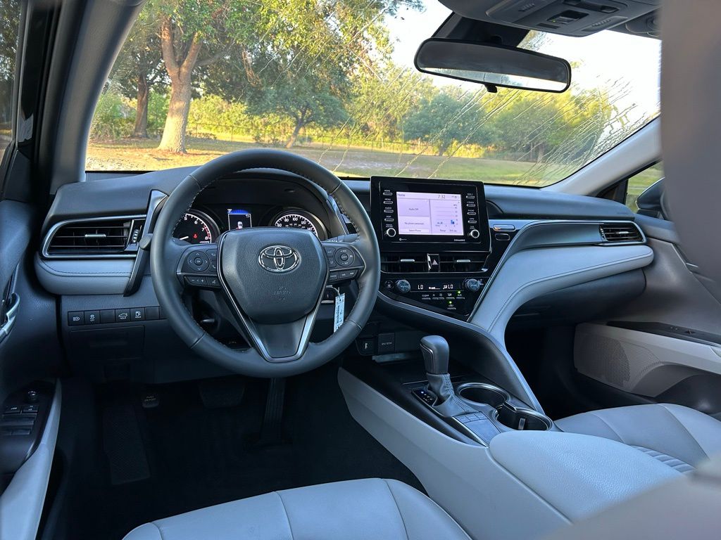2024 Toyota Camry SE 11