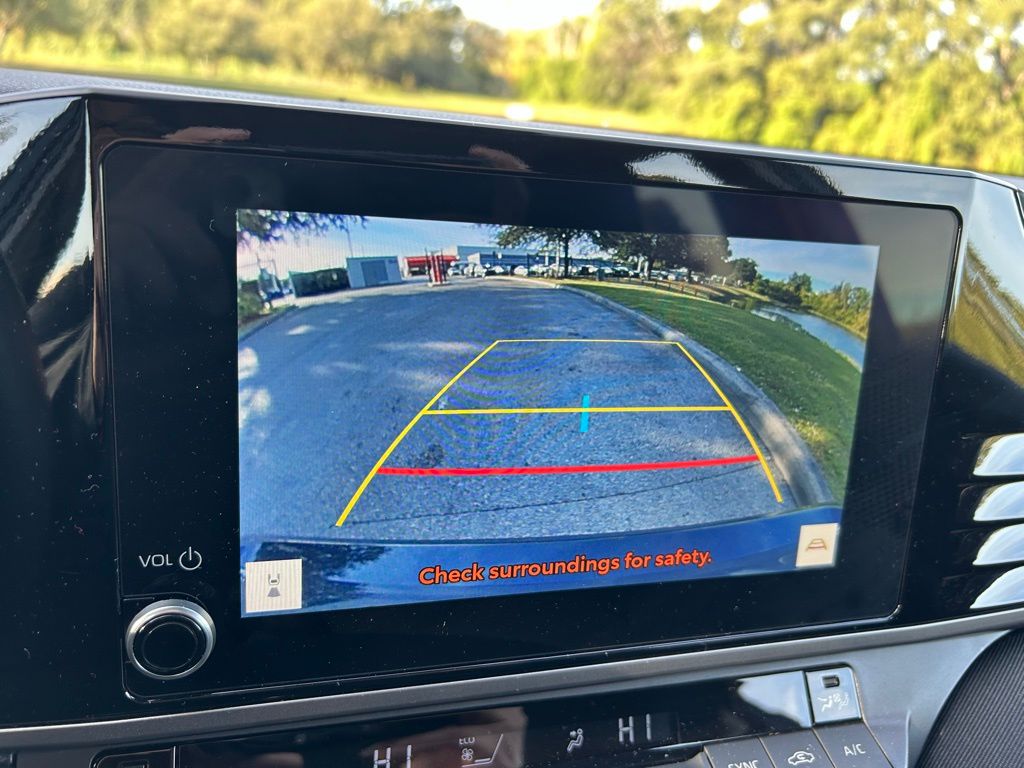 Thumbnail: 2025 Toyota Camry - 24