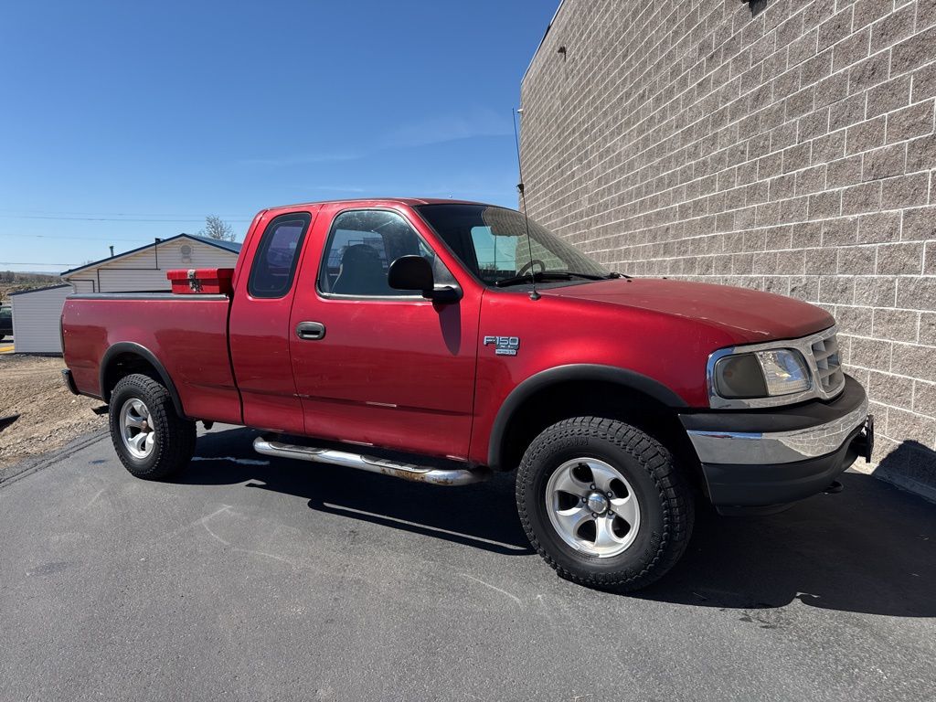 1999 Ford F-150 XL 4WD Extended Cab SB