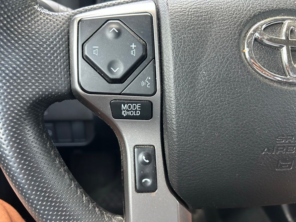 2022 Toyota Tacoma SR5 23