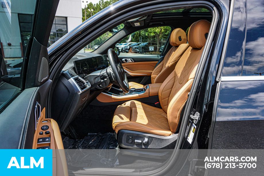 Used 2026 Black BMW sDrive40i image 20