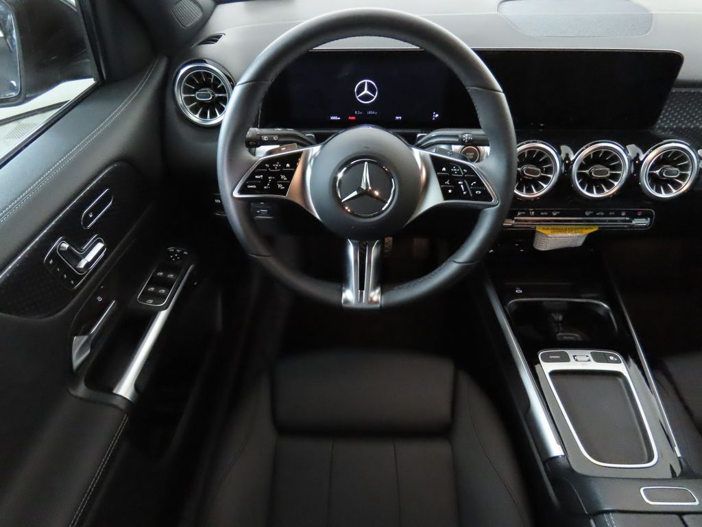 2024 Mercedes-Benz EQB 250+ 10