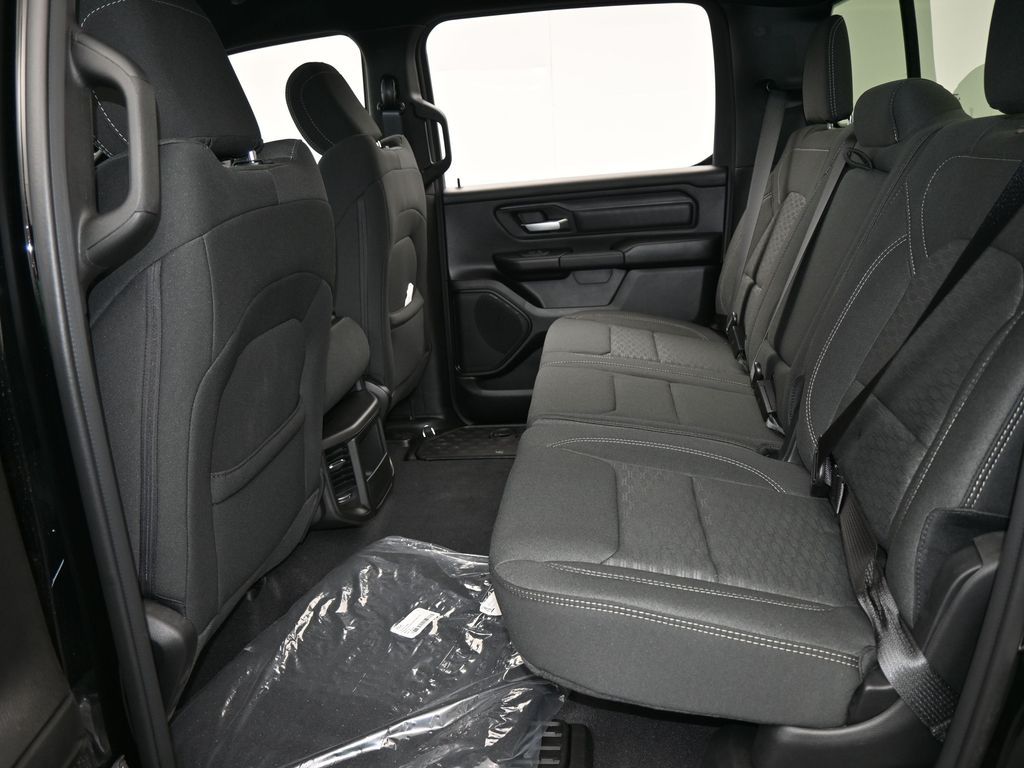 New 2026 Diamond Black Crystal Pearlcoat Ram Express image 29