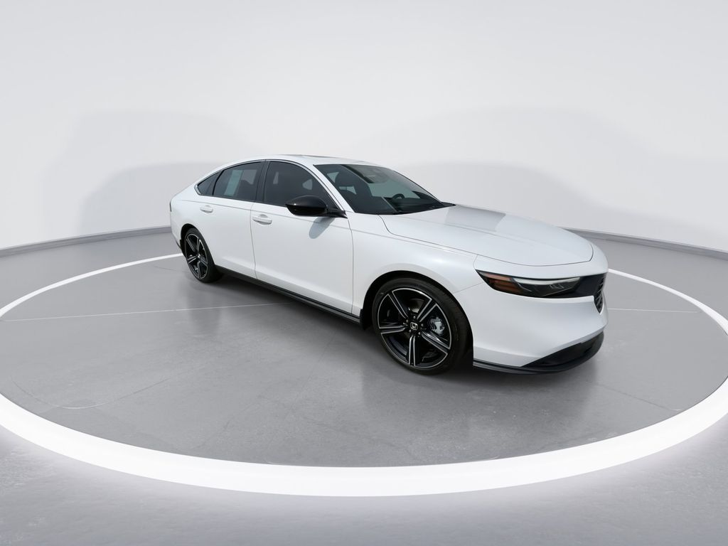 Used 2025 White Honda Sport image 2