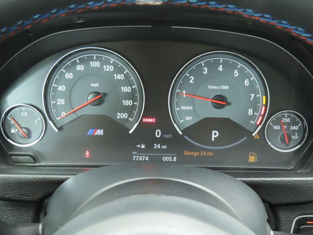 2018 BMW M4 Base 32