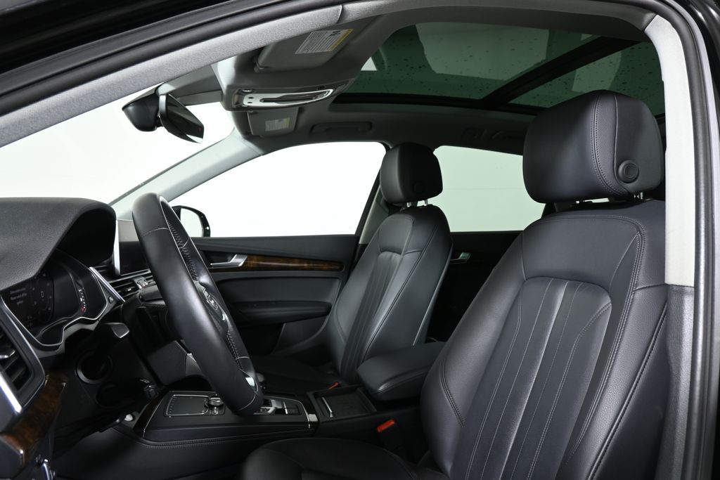 Thumbnail: 2019 Audi Q5 - 15