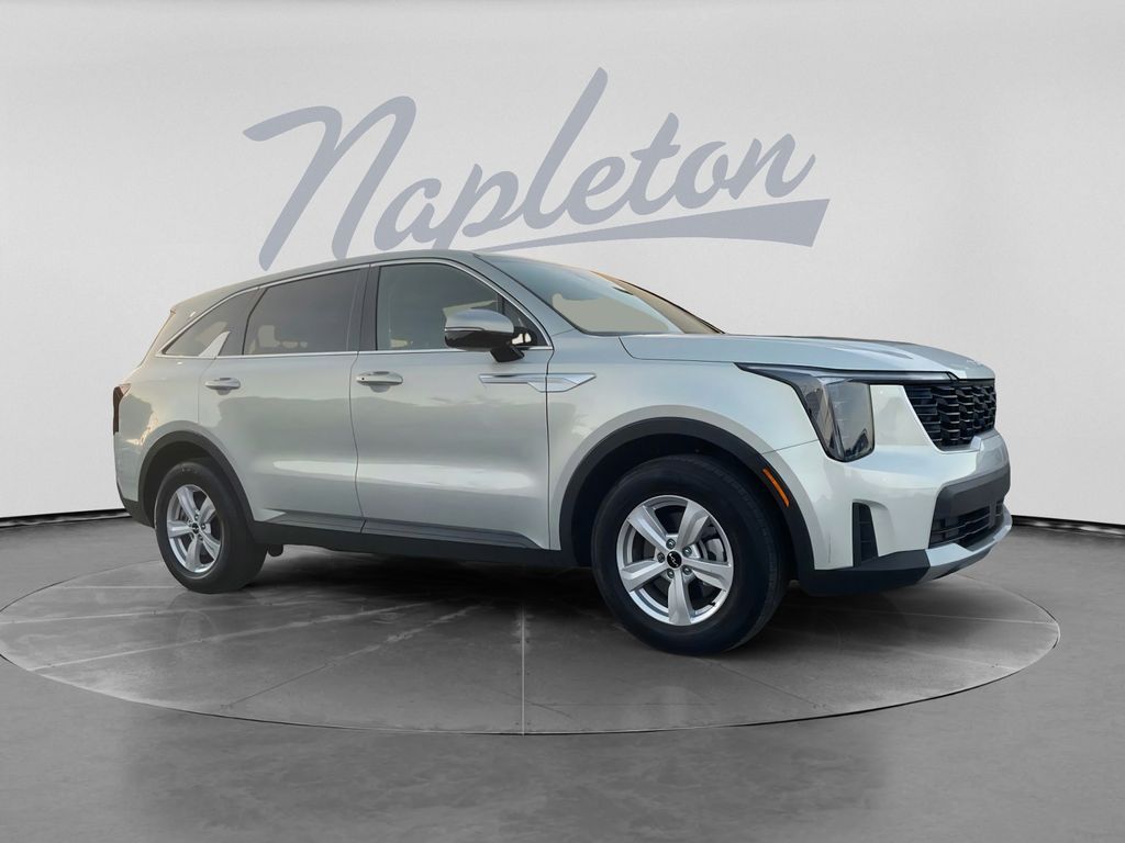 White (Ivory Silver) 2026 Kia Sorento SUV / Crossover Front-Wheel Drive 8-Speed Automatic