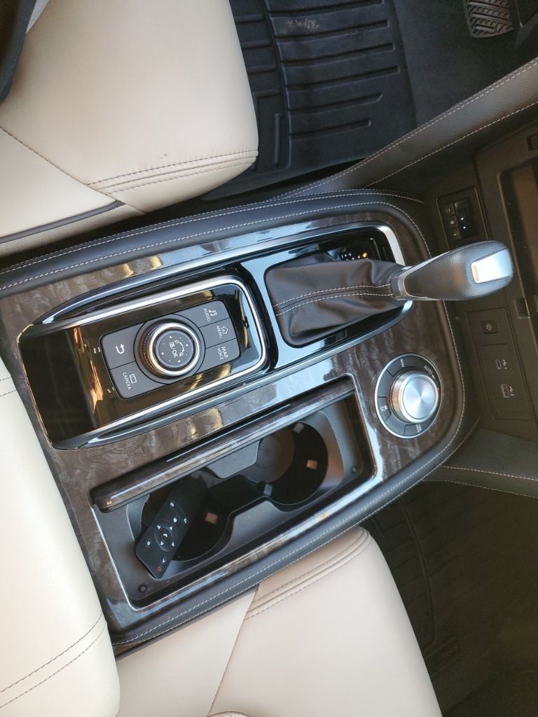 Used Car 2023 Nissan Armada  Platinum For Sale Under $50,000 In Austin, Texas