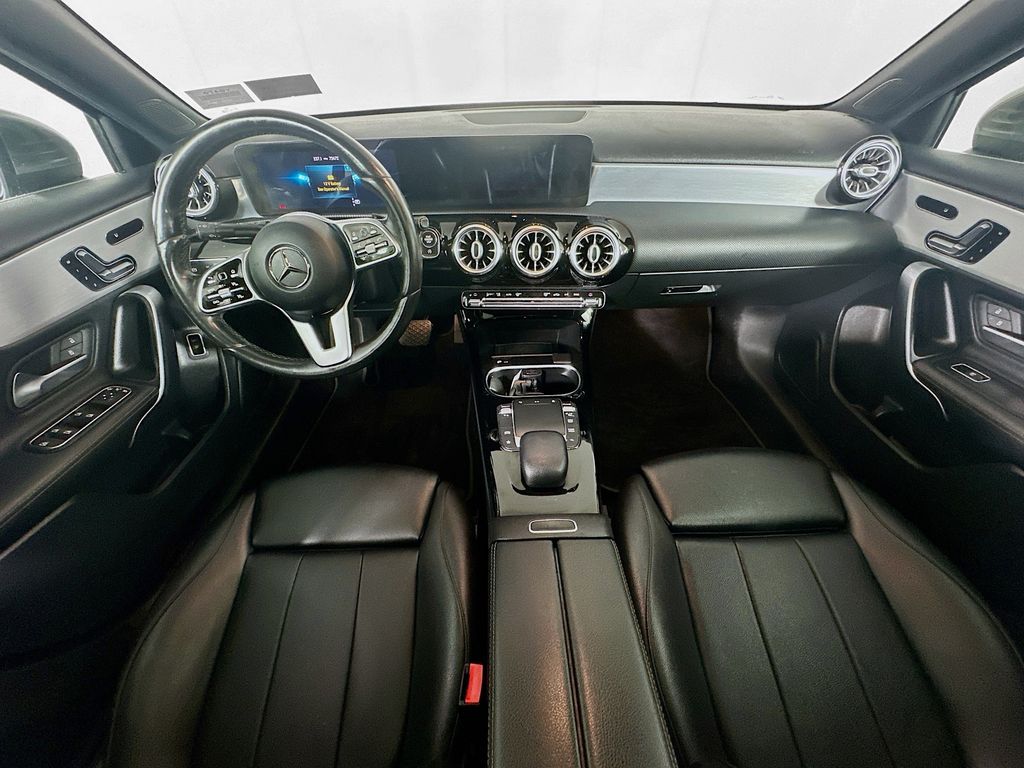 Used 2021 Gray Mercedes-Benz A 220 image 10