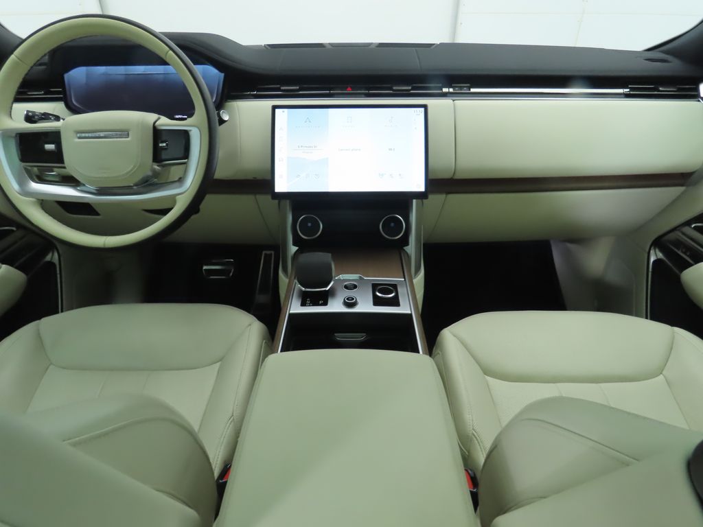 Thumbnail: 2023 Land Rover Range Rover - 13