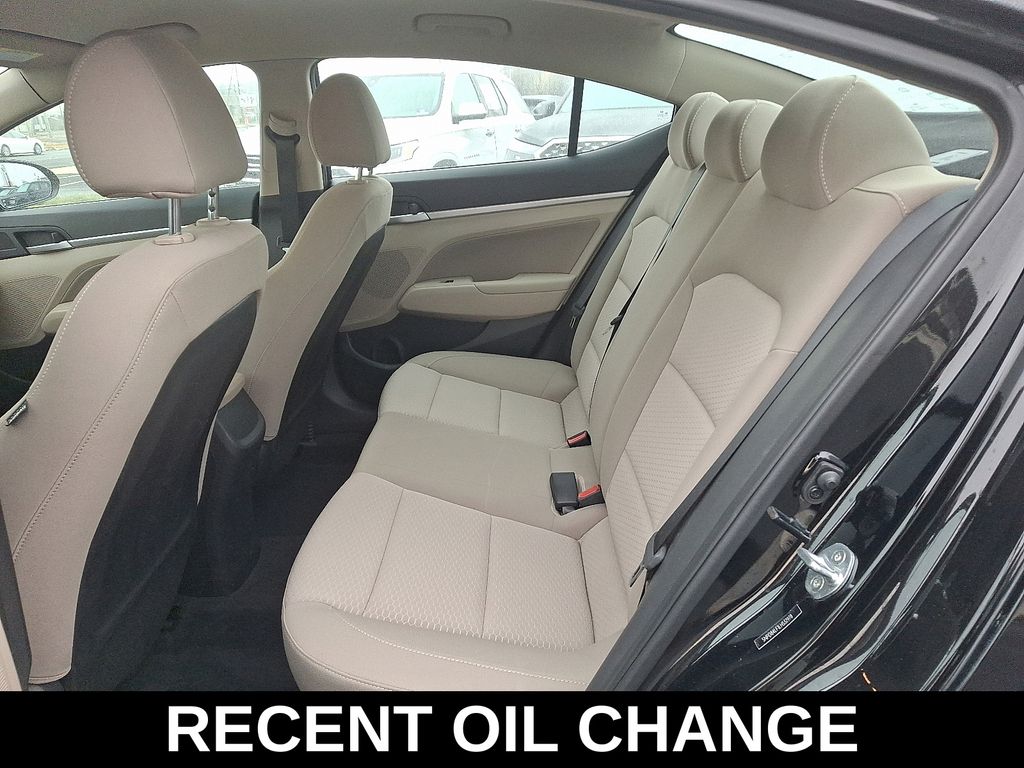 Thumbnail: 2020 Hyundai Elantra - 11