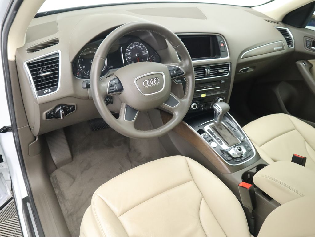 Thumbnail: 2014 Audi Q5 - 9