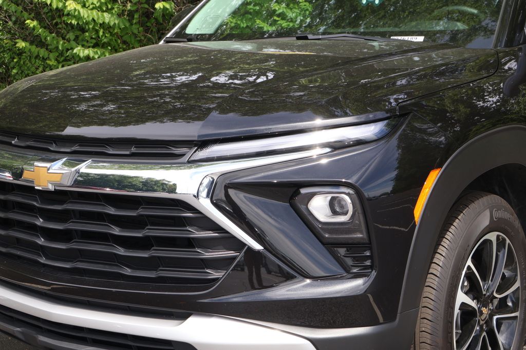 Thumbnail: 2026 Chevrolet TrailBlazer - 3