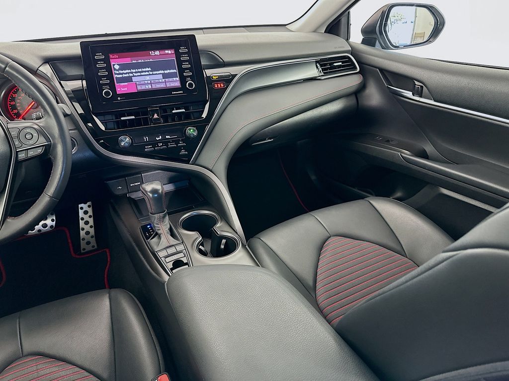 Thumbnail: 2021 Toyota Camry - 22