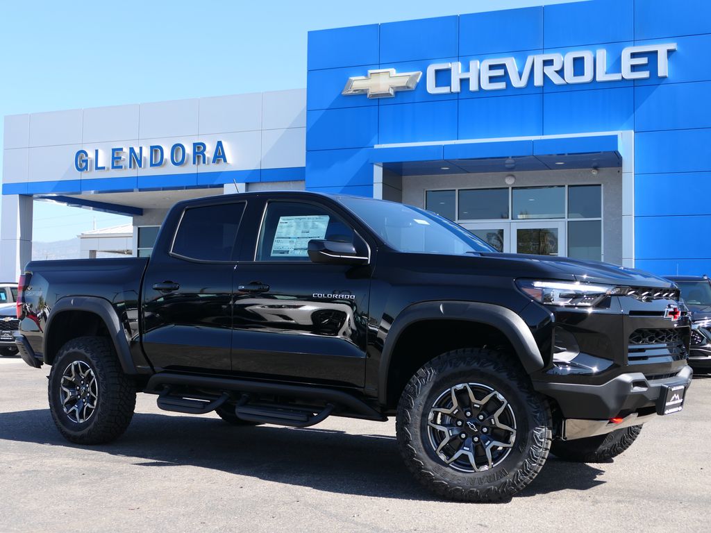 Black 2026 Chevrolet Colorado Pickup Truck Four-Wheel Drive 8-Speed Automatic