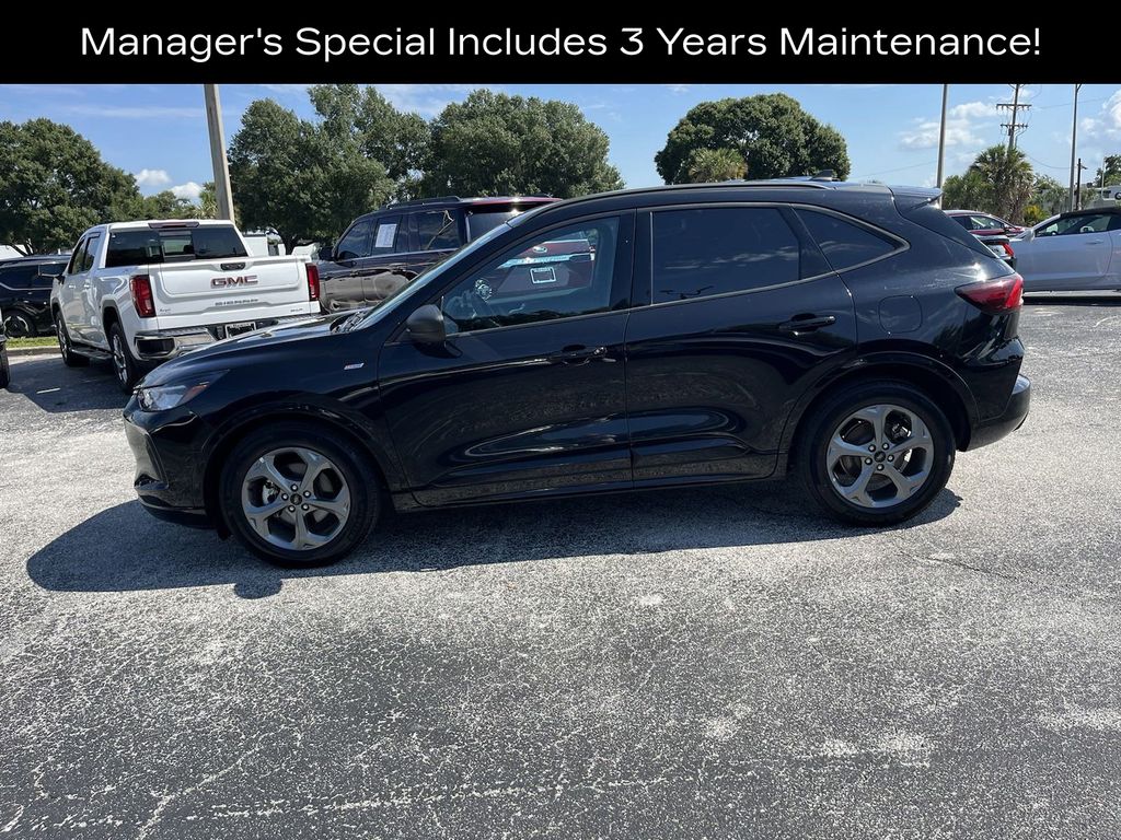 2023 Ford Escape ST-Line 7