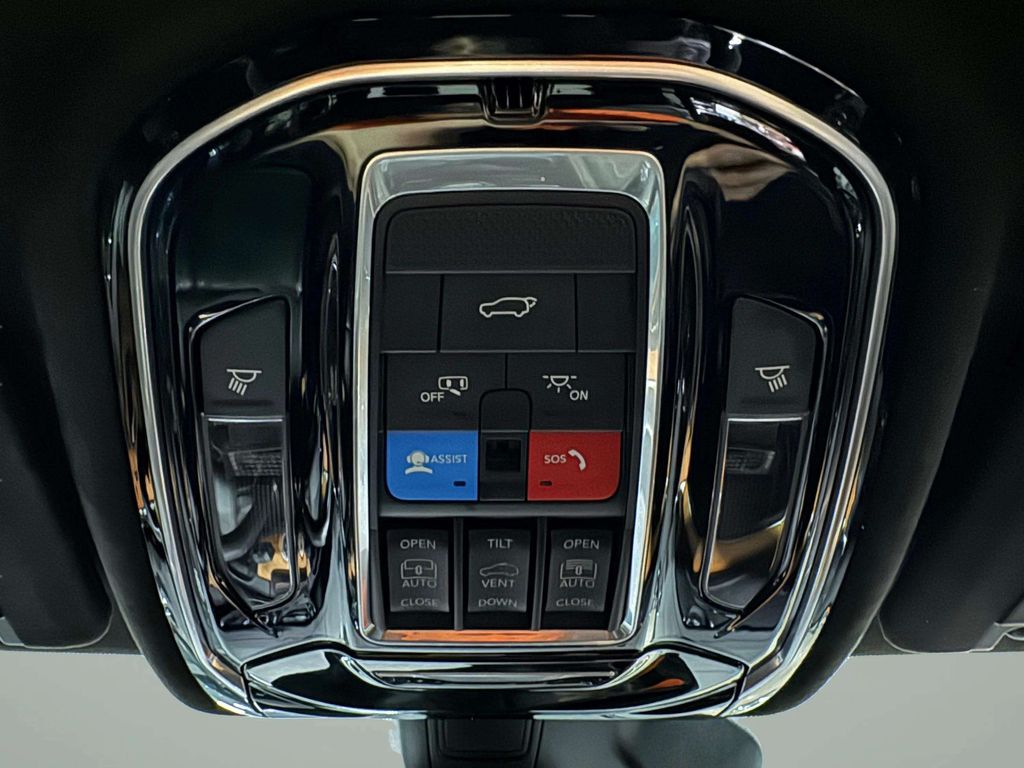 Used 2021 Diamond Black Crystal Pearlcoat Jeep Summit image 14