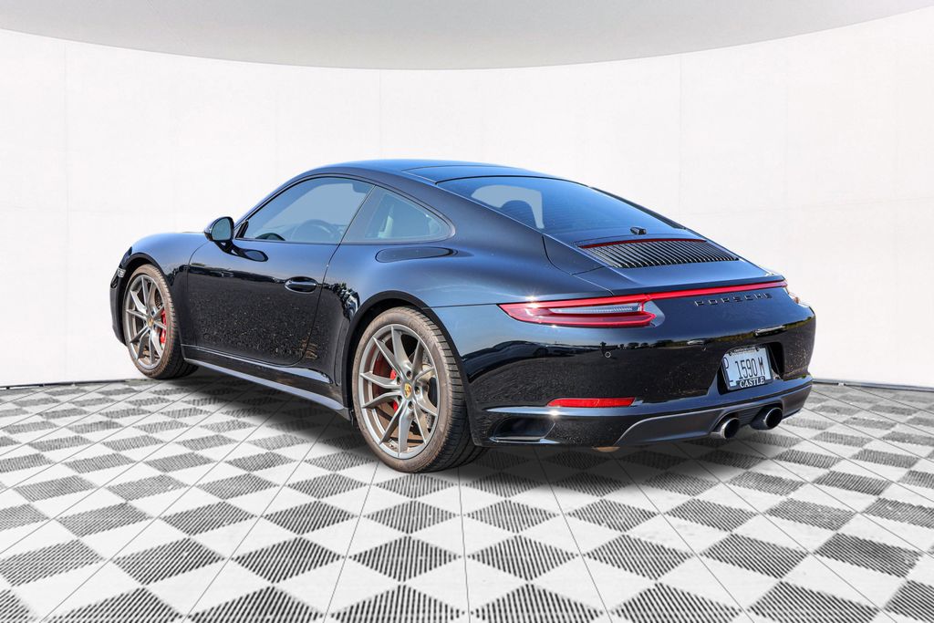 2017 Porsche 911 Carrera 4S 11