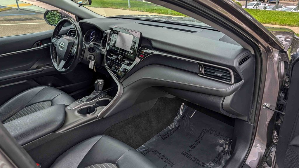 Used 2022 Toyota Camry SE 4D Sedan