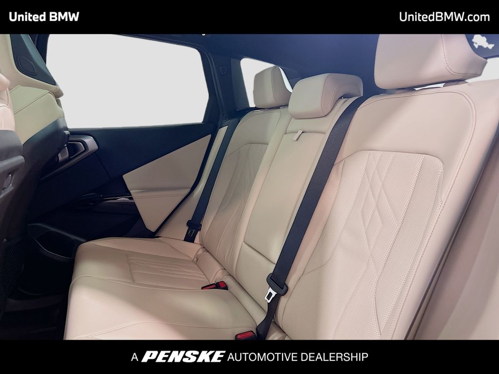 Thumbnail: 2026 BMW X3 - 13