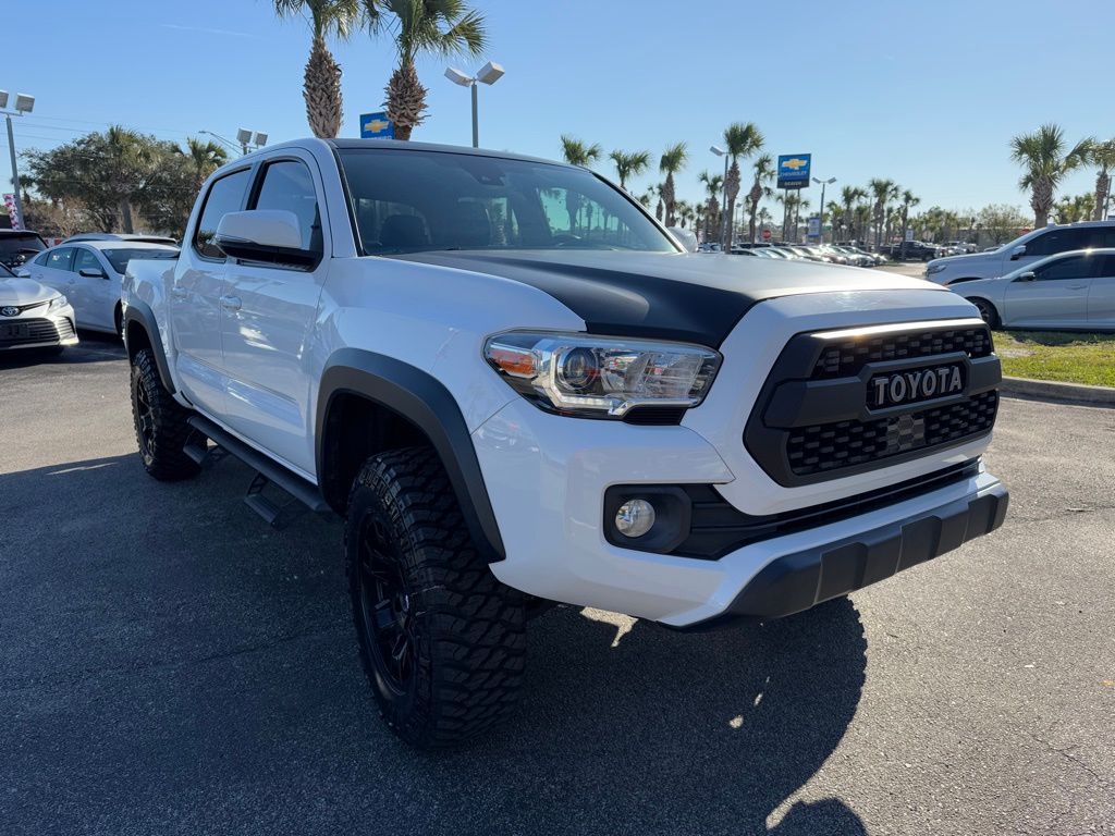 2020 Toyota Tacoma TRD Off-Road 10