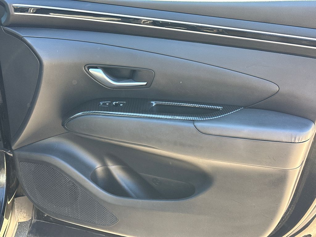 Used 2022 Black Hyundai SEL image 14