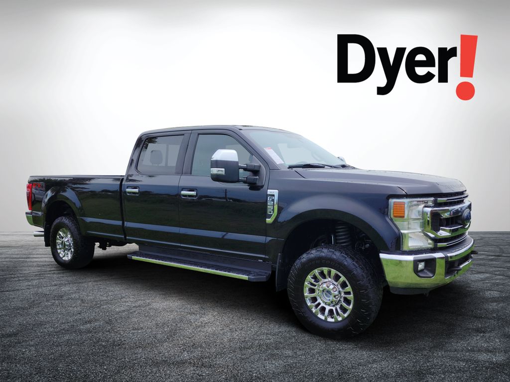 Agate Black Metallic 2022 Ford F-250 Super Duty Pickup Truck Four-Wheel Drive Automatic