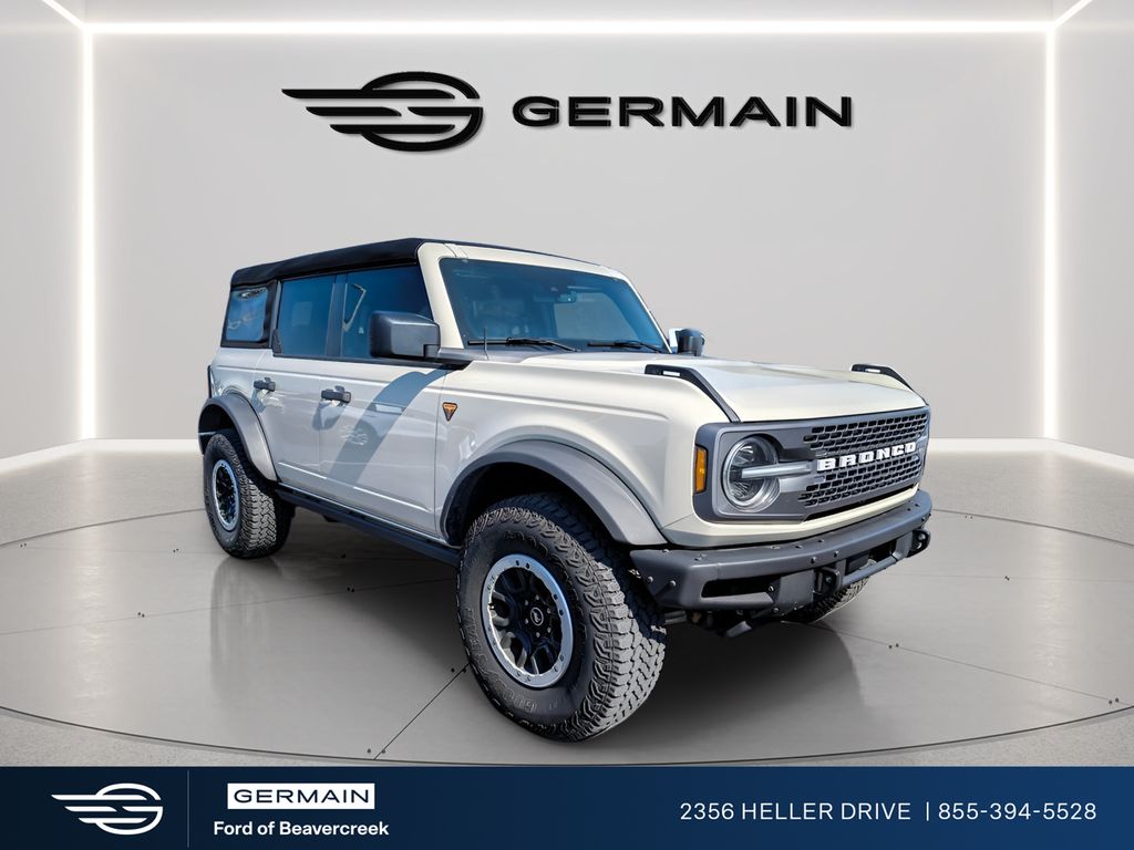 Desert Sand 2025 Ford Bronco SUV / Crossover Four-Wheel Drive Automatic