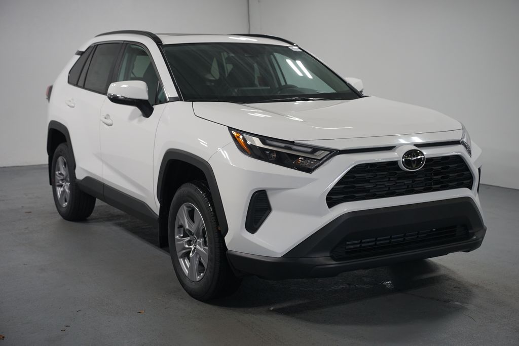 Thumbnail: 2025 Toyota RAV4 - 3